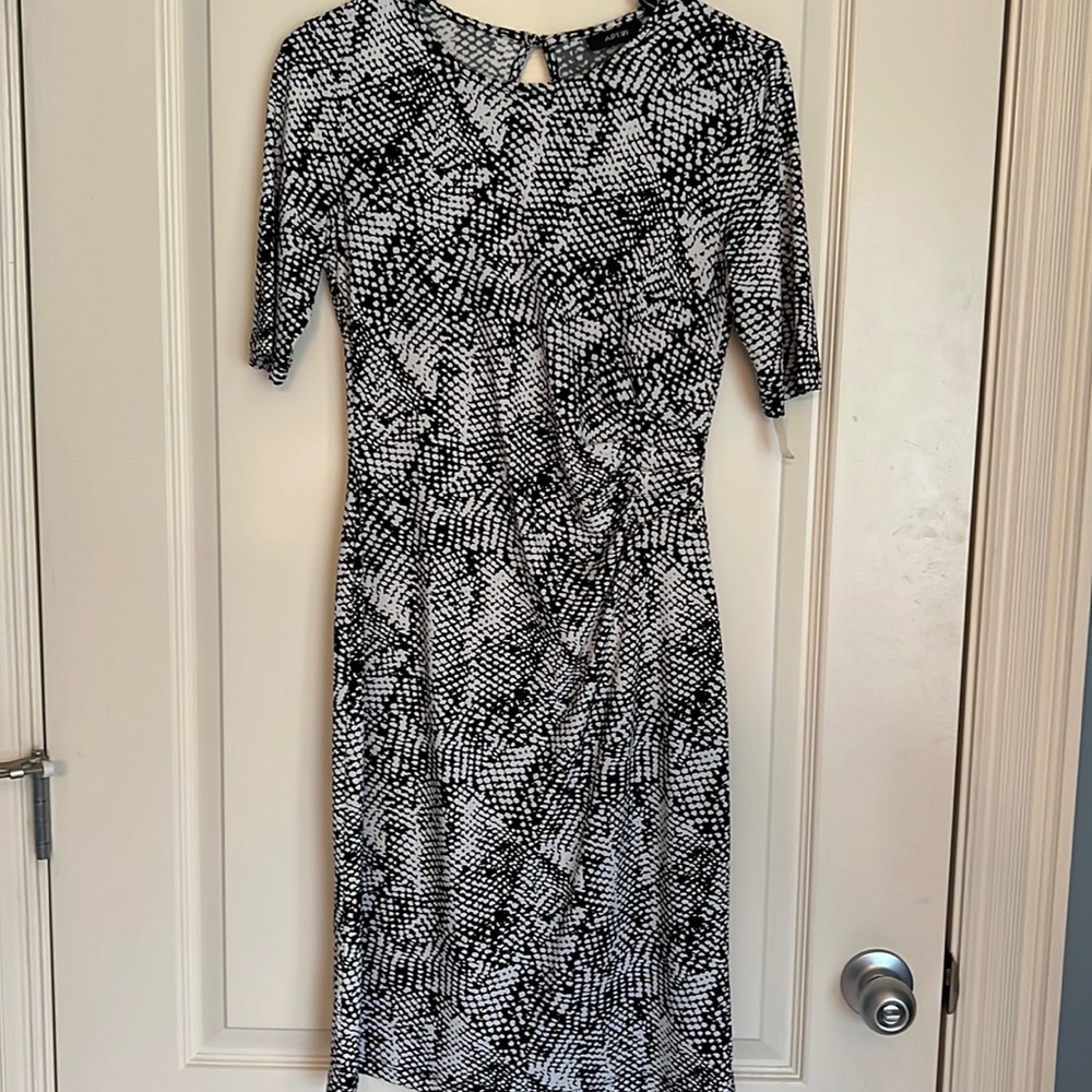 Apt 9 Size XS black & beige dress